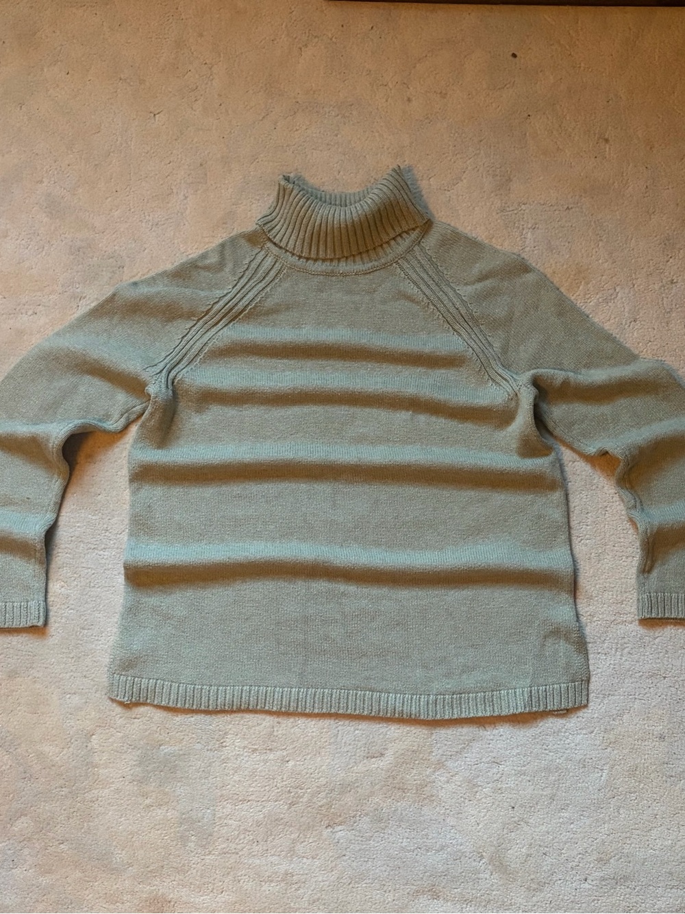 Women's Lightweight Turtleneck Sweater in Sage Green